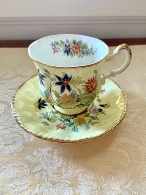 Vintage Paragon Oriental Series Ming cup and saucer